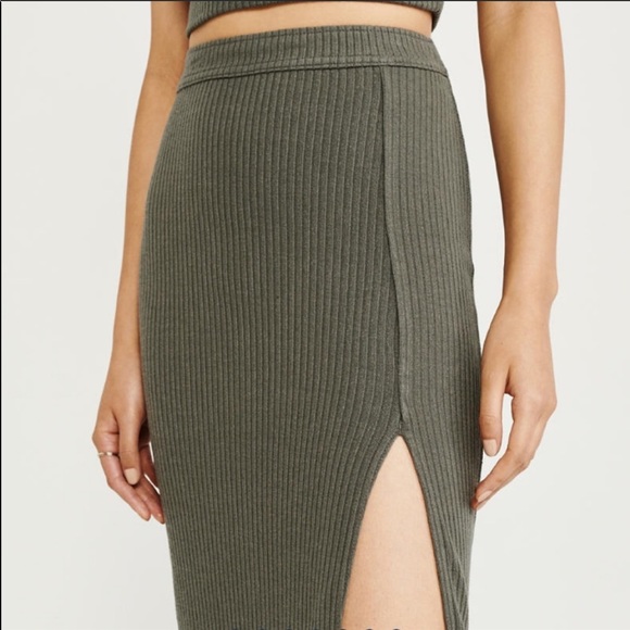 Abercrombie & Fitch Dresses & Skirts - ABERCROMBIE & FITCH | Ribbed High Slit Skirt